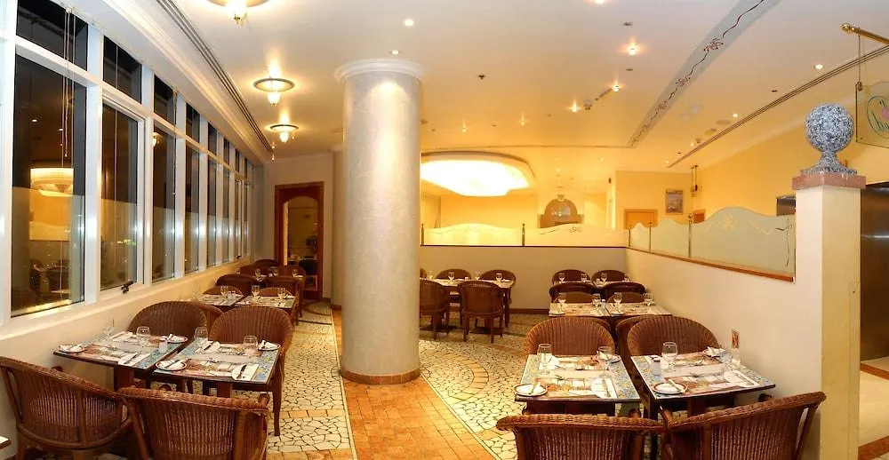 Grand Continental Hotel Абу-Даби