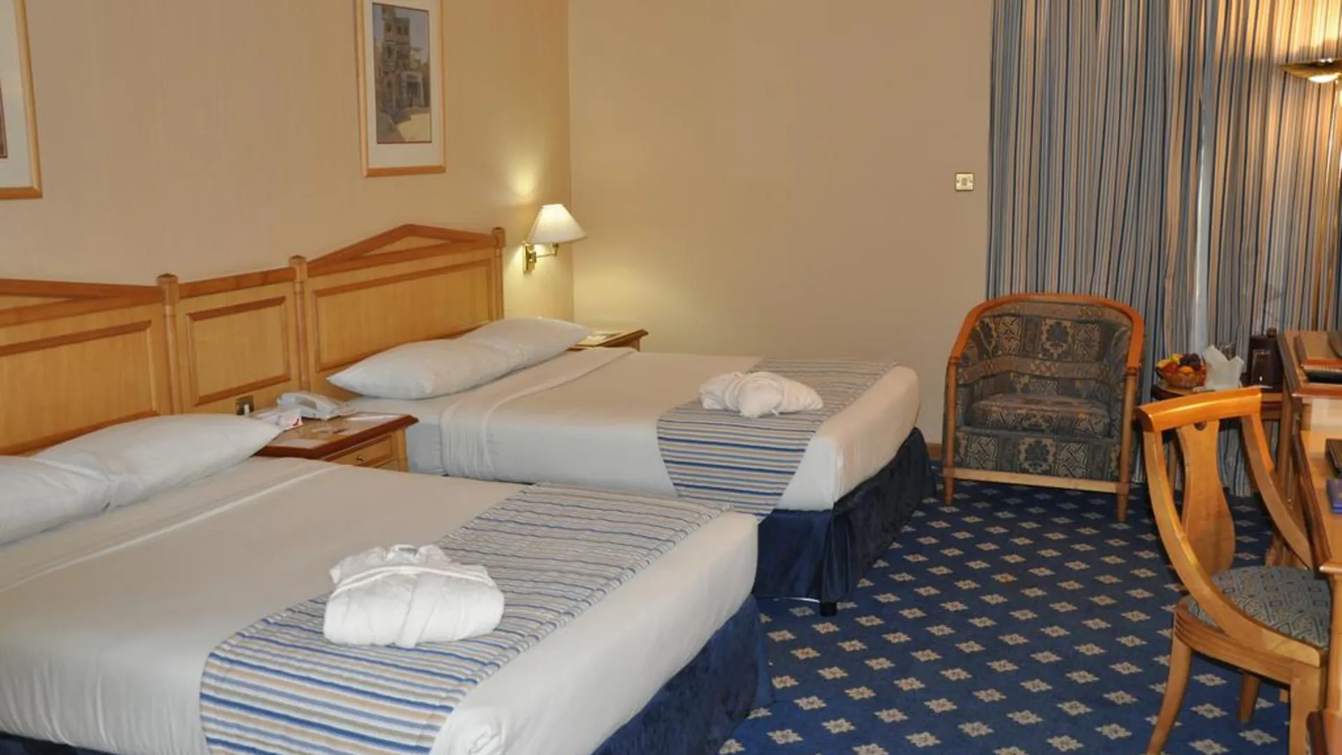 Grand Continental Hotel Абу-Даби