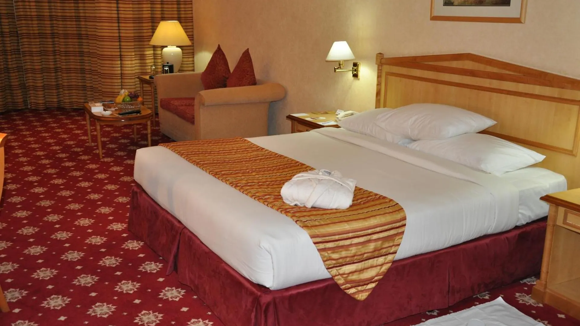 Grand Continental Hotel Абу-Даби